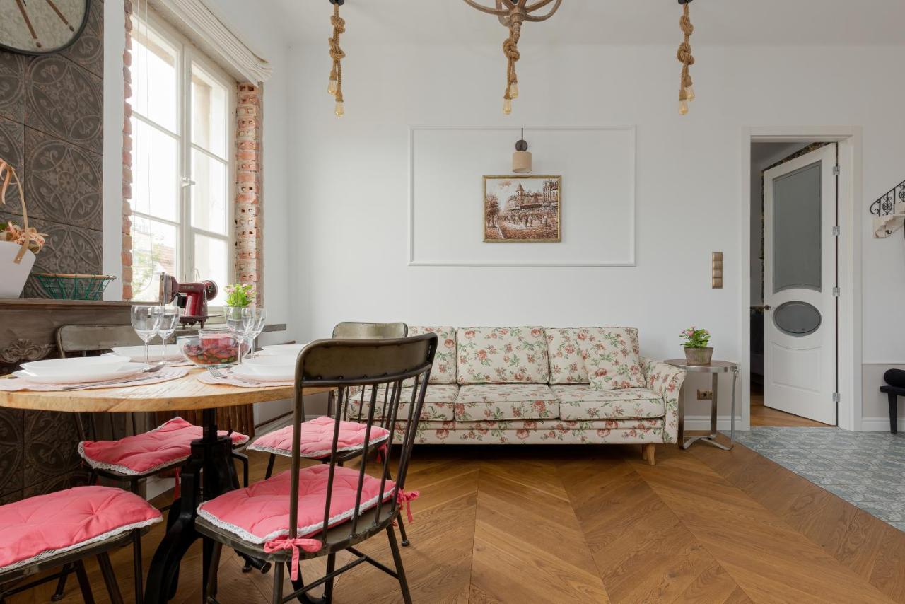 Apartment On The Warsaw Square By Noclegi Renters Exterior foto